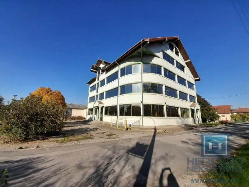 Rent, office space, 1300m², Supska, Ćuprija