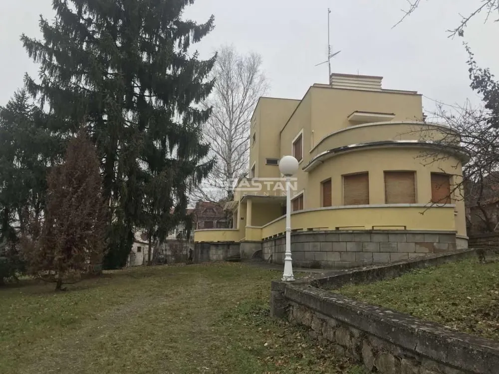 Prodaja, kuća, 196m², Centar, Vrnjačka Banja