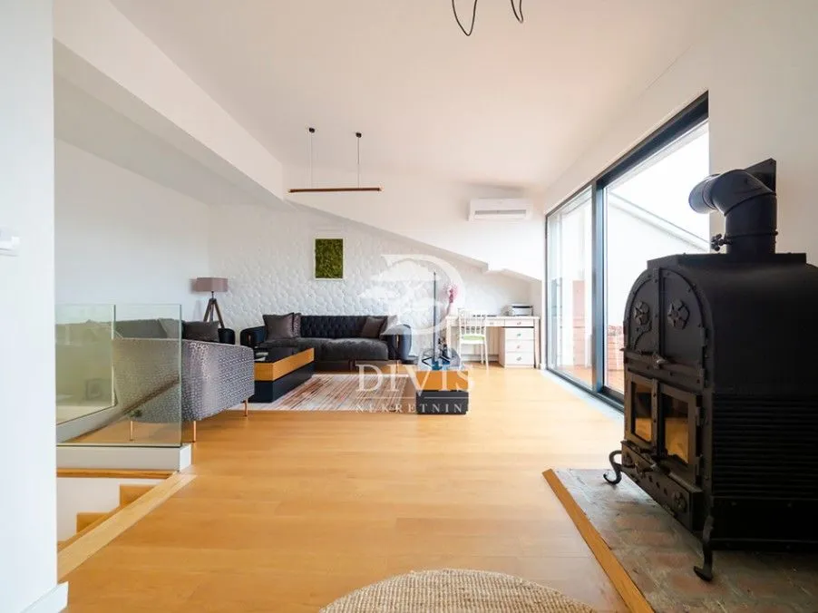 Sale, three bedroom apartment, 132m², Zemun Gornji Grad, Zemun Sve Podlokacije