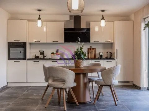 Sale, apartment, 300m², Markovići, Budva - image 11