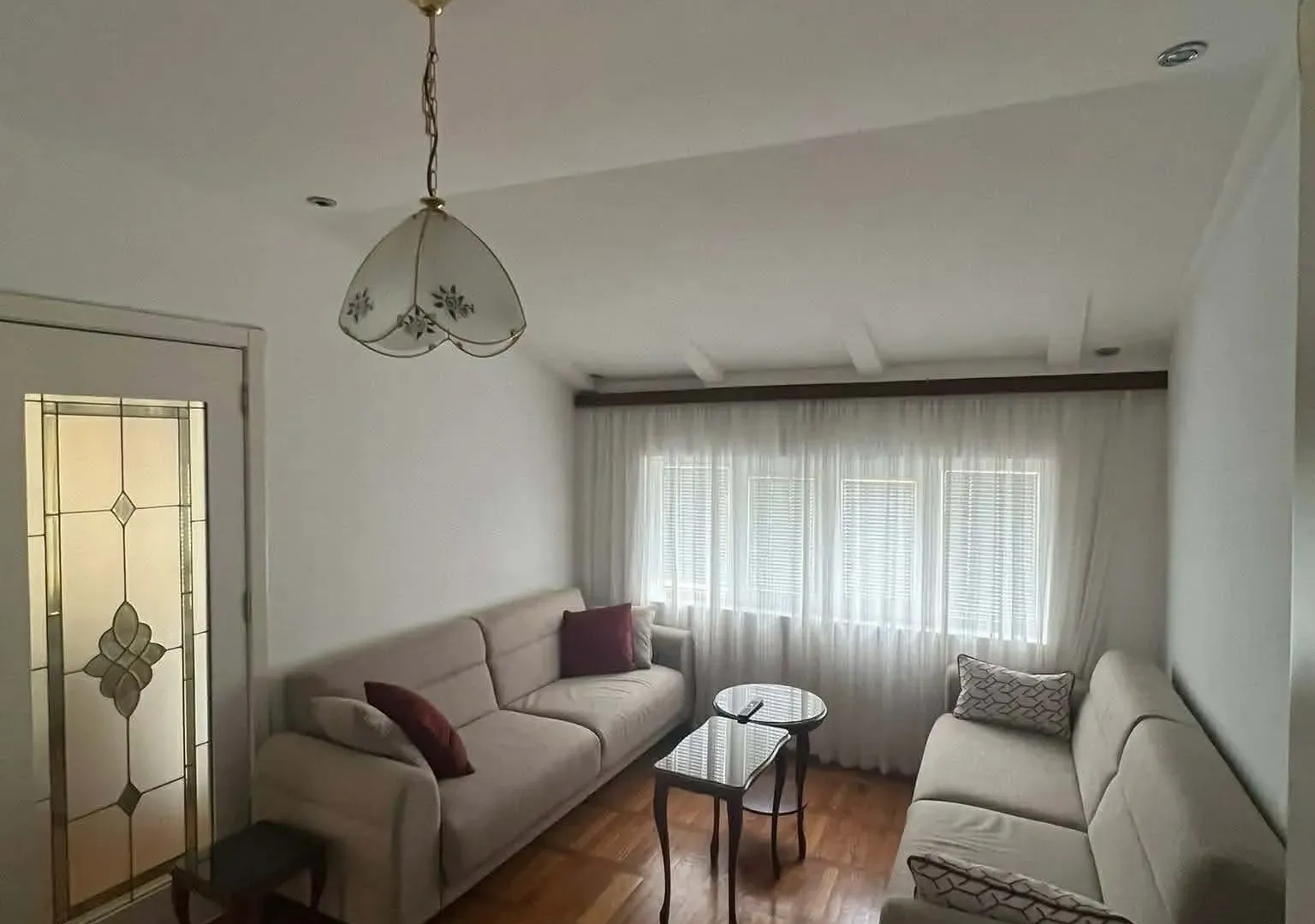 Izdavanje, jednosoban stan, 75m², Centar, Tivat