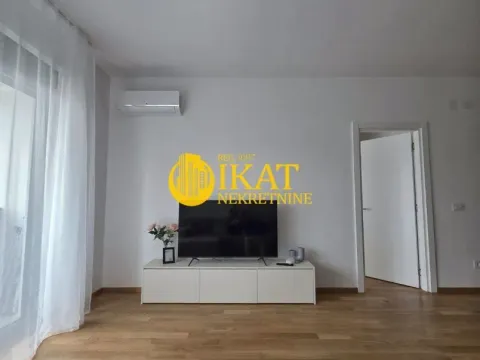 Izdavanje, dvosoban stan, 65m², Bežanijska Kosa 3, Bežanijska Kosa Sve Podlokacije