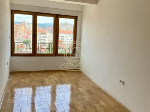 Prodaja, trosoban stan, 76m², Crveni Pevac, Niš - image 4