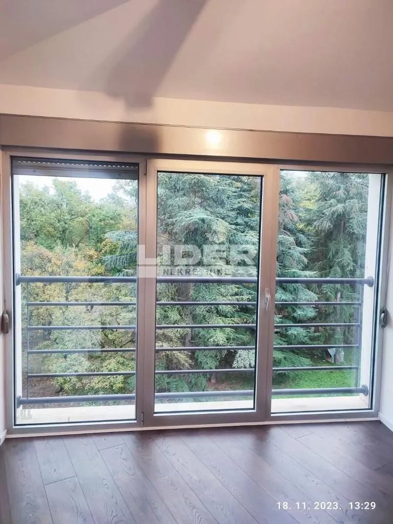 Sale, house, 195m², Banovo Brdo, Beograd
