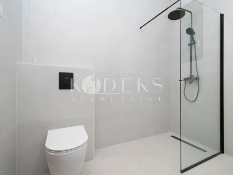Rent, four bedroom apartment, 221m², Vezirov Most, Podgorica - image 19