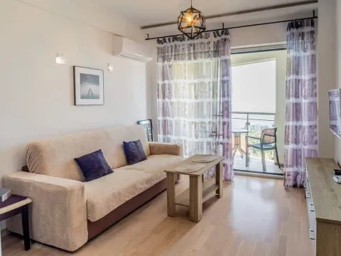 Sale, one bedroom apartment, 36m², Bečići, Budva - image 7