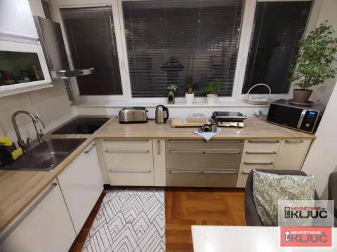 Sale, four bedroom apartment, 75m², Grbavica, Novi Sad Sve Podlokacije - image 9