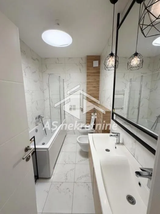Rent, four bedroom apartment, 100m², Lekino Brdo, Voždovac Sve Podlokacije