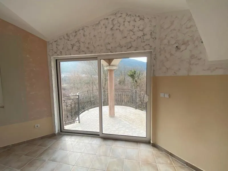 Sale, house, 687m², Kotor, Crna Gora