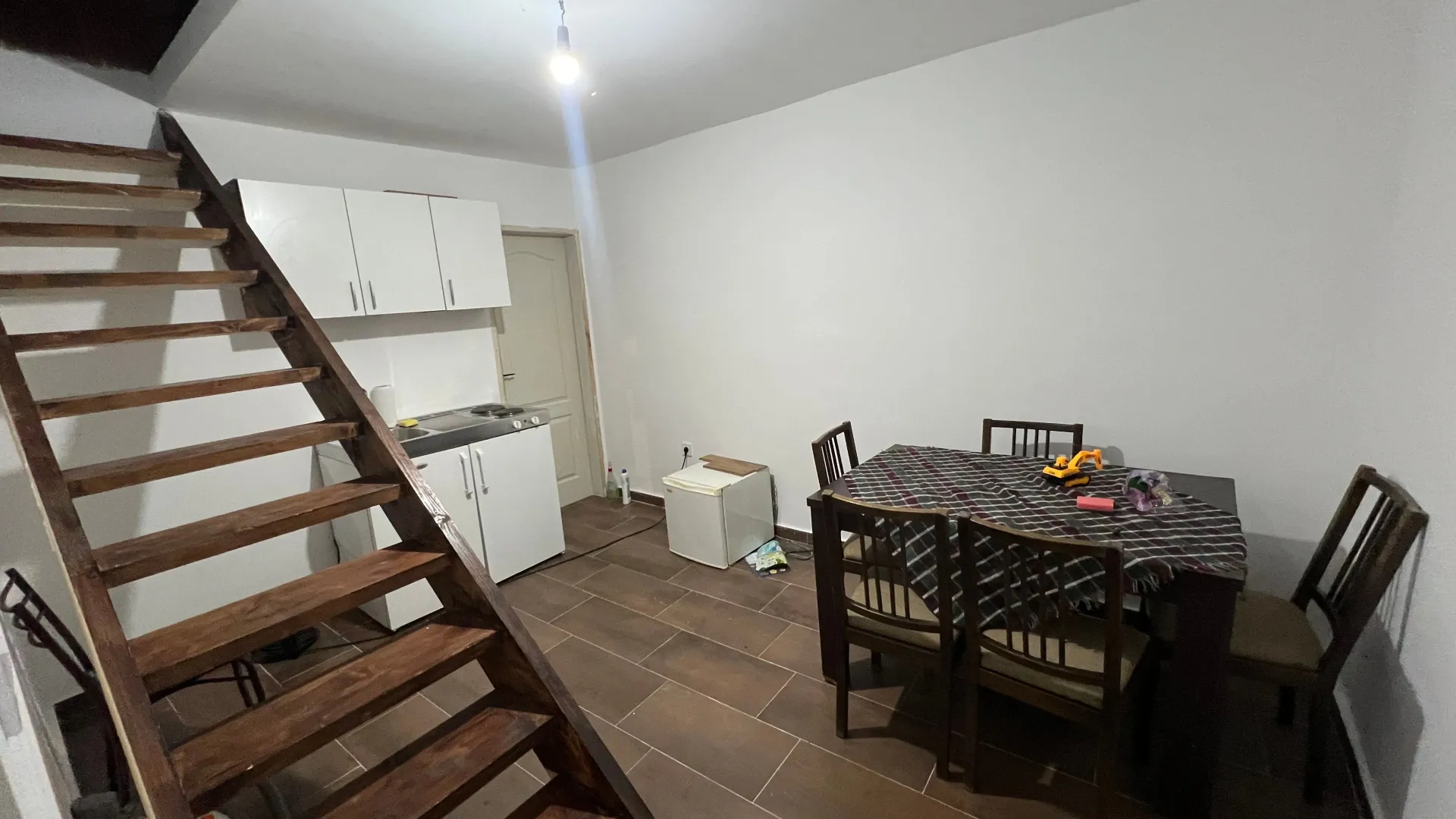 Prodaja, kuća, 100m², Kuči, Podgorica