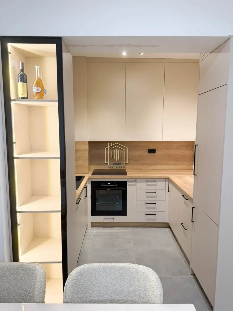 Prodaja, jednosoban stan, 53m², Momišići, Podgorica