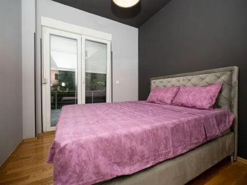 Izdavanje, jednosoban stan, 63m², Momišići, Podgorica - image 2