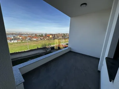 Sale, four bedroom apartment, 124m², Sremska Kamenica, Petrovaradin - image 4