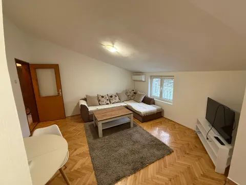 Izdavanje, trosoban stan, 65m², Zagorič, Podgorica - image 3