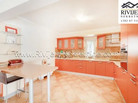 Sale, three bedroom apartment, 244m², Centar, Herceg Novi - image 39