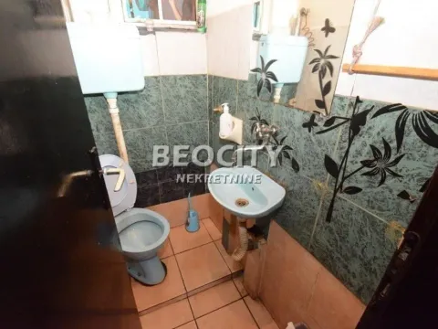 Sale, house, 600m², Konjarnik, Voždovac Sve Podlokacije - image 10