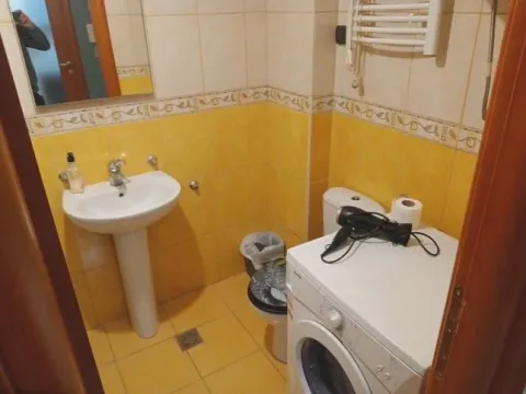 Rent, one bedroom apartment, 42m², Kod Big Fashion-a, Podgorica - image 10