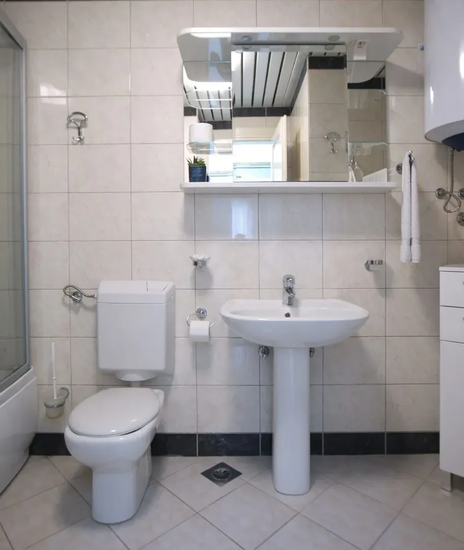 Sale, three bedroom apartment, 90m², Sveti Stefan, Budva
