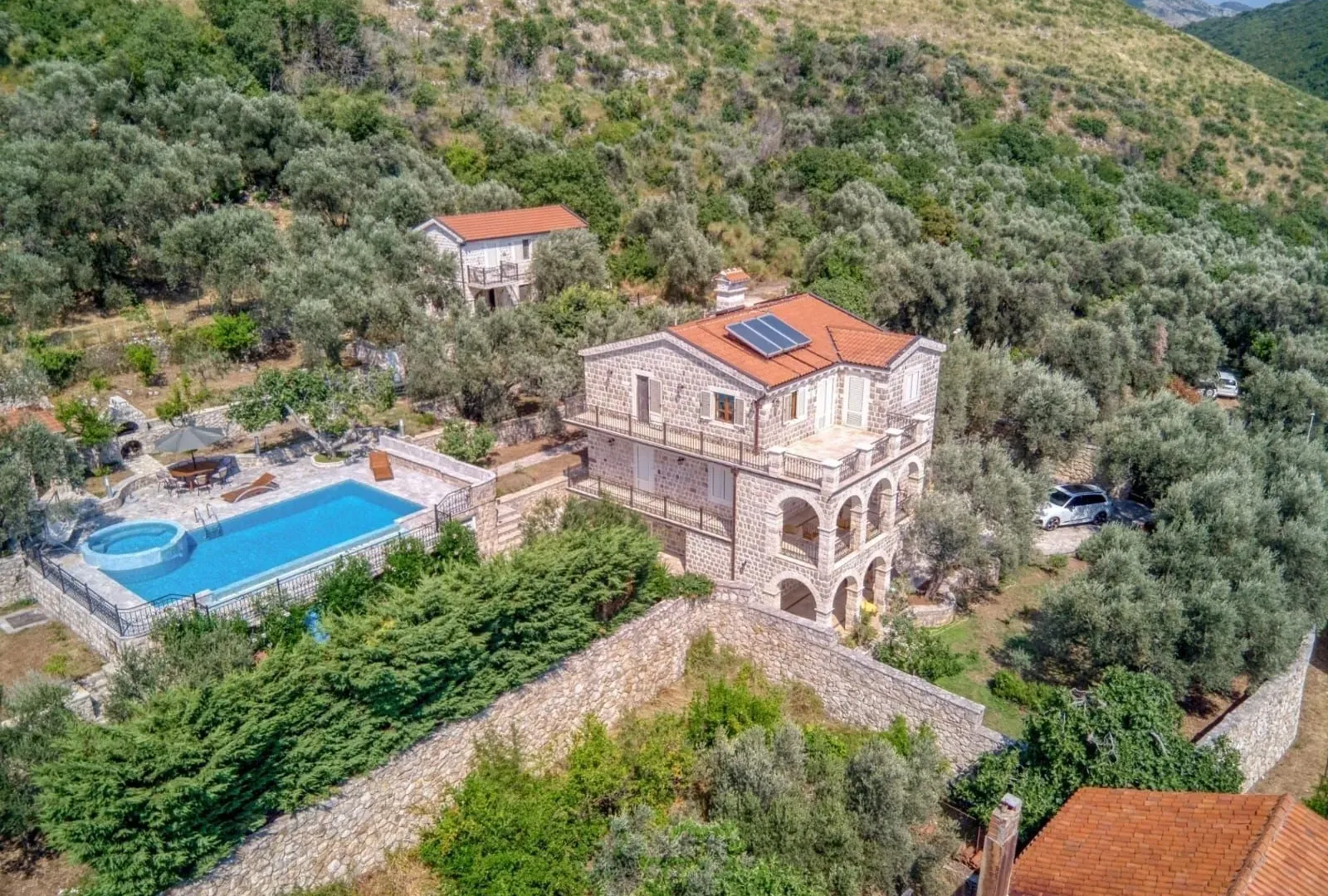 Sale, house, 500m², Reževići, Budva