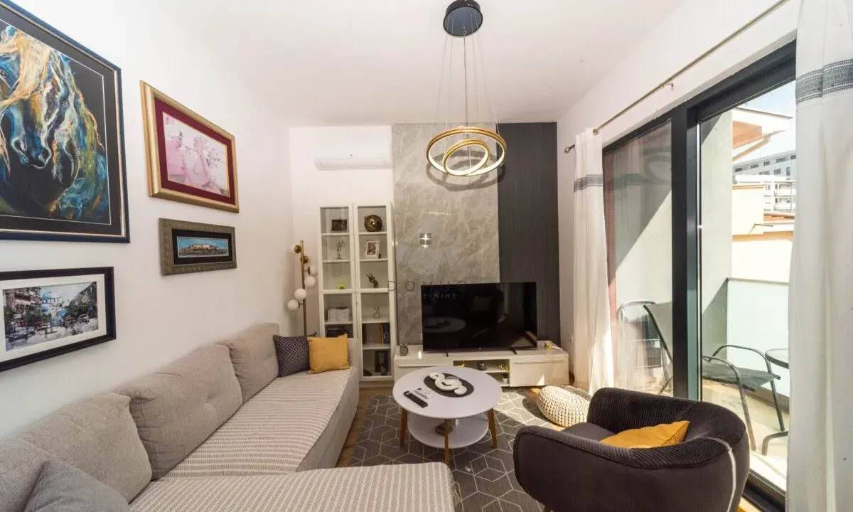 Izdavanje, jednosoban stan, 40m², Tološi, Podgorica