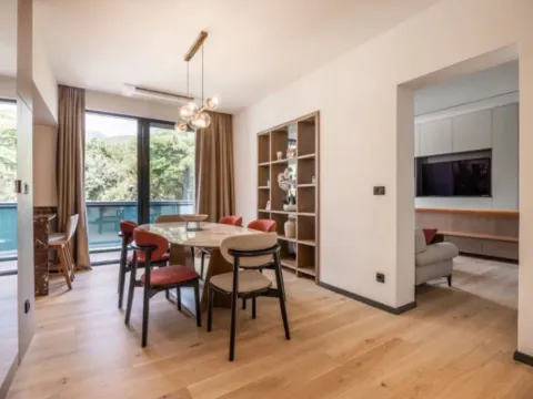 Izdavanje, jednosoban stan, 80m², Tivat, Crna Gora - image 5