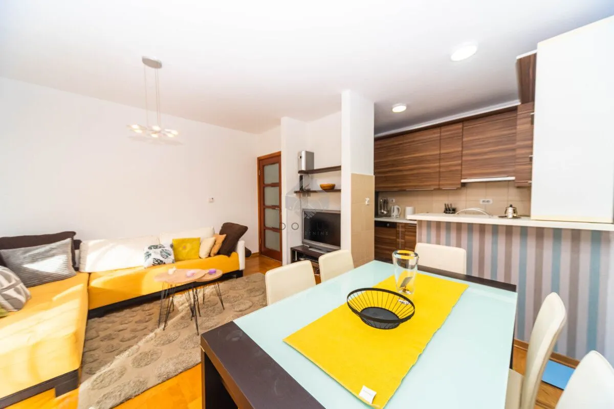 Rent, two bedroom apartment, 70m², Preko Morače, Podgorica