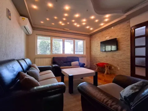 Rent, house, 350m², Dahna, Podgorica - image 24