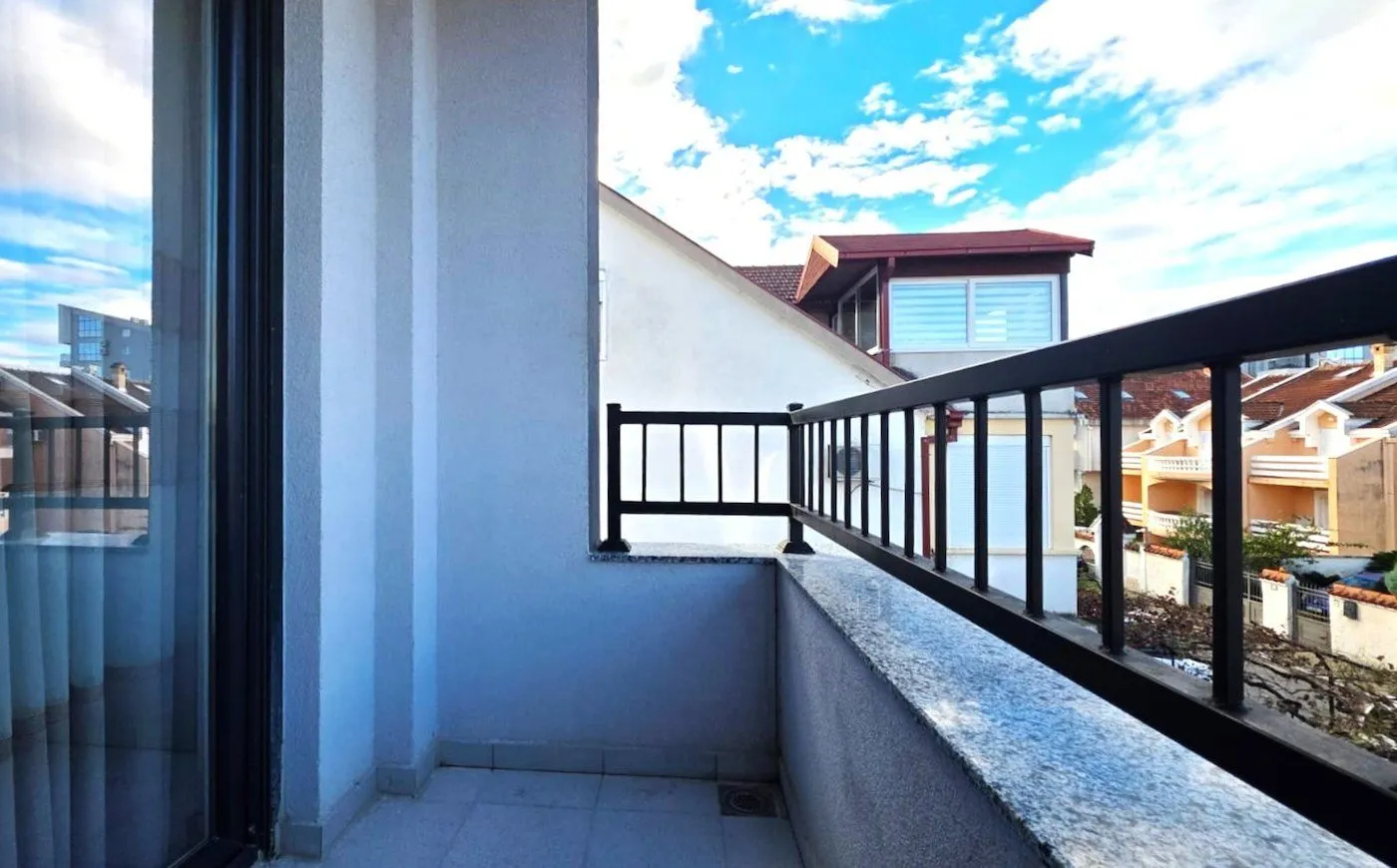 Izdavanje, stan, 53m², Stari Aerodrom, Podgorica