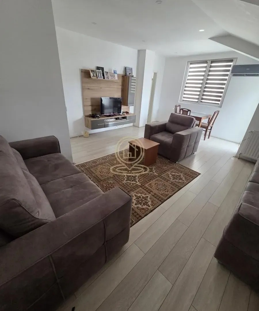 Prodaja, trosoban stan, 94m², Medijana, Niš