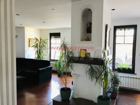 Sale, house, 350m², Zemun Gornji Grad, Zemun Sve Podlokacije - image 3