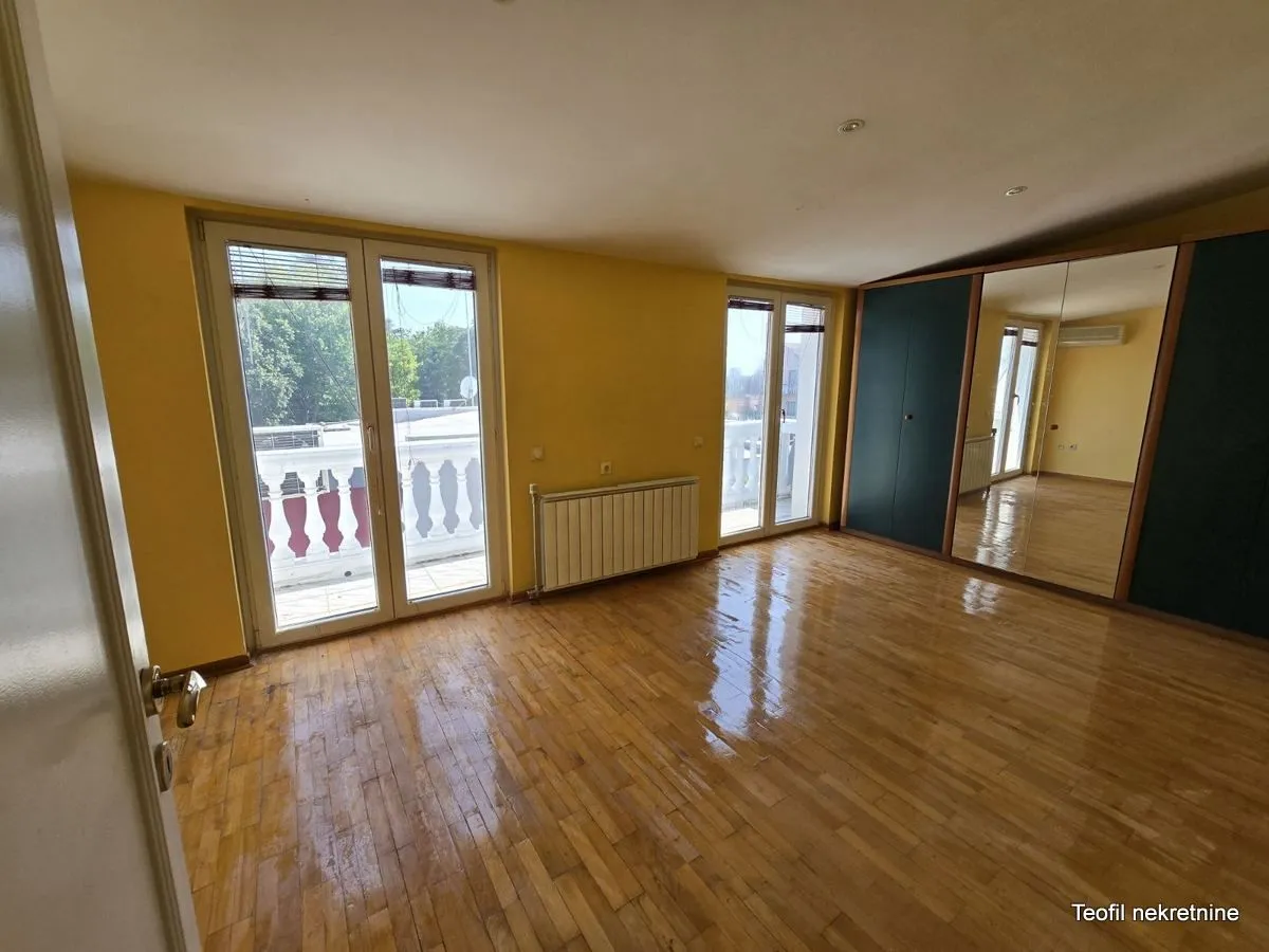 Sale, apartment, 245m², Banovo Brdo, Beograd
