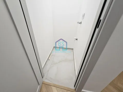 Prodaja, trosoban stan, 112m², Stari grad, Novi Sad - image 9