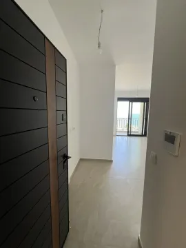 Rent, two bedroom apartment, 40m², Dobra Voda, Bar - image 9
