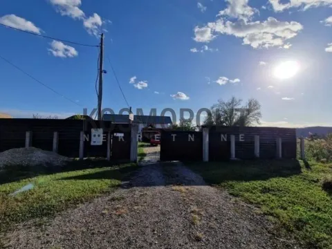 Prodaja, kuća, 172m², Zemun Ugrinovci, Zemun Sve Podlokacije - image 2