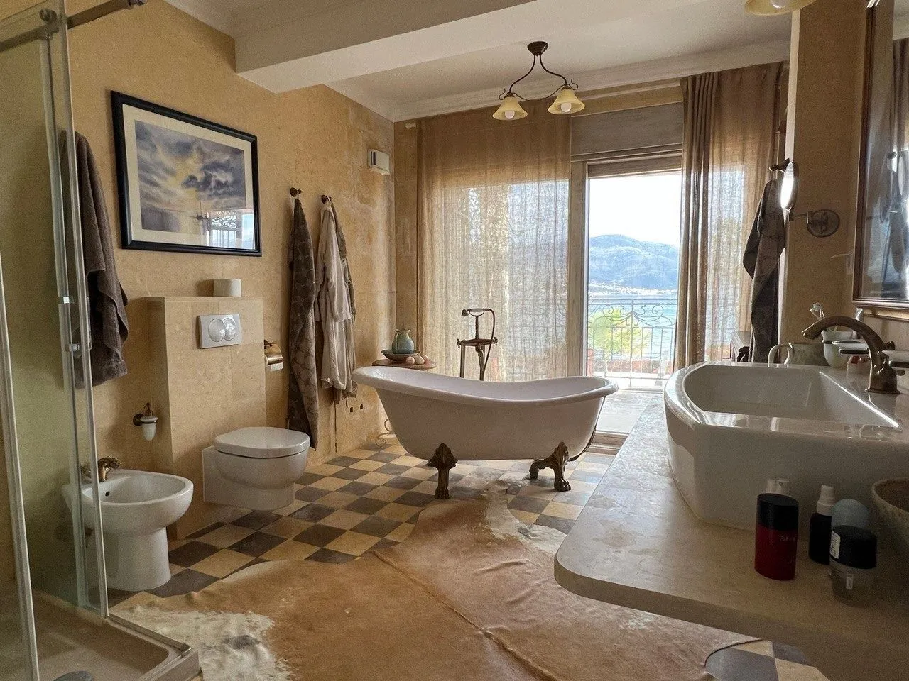 Prodaja, kuća, 330m², Krašići, Tivat