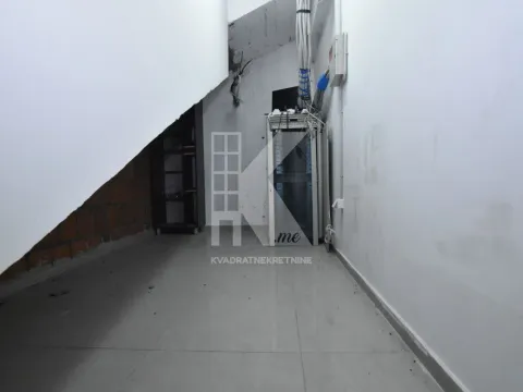 Rent, office space, 155m², Stari Aerodrom, Podgorica - image 16