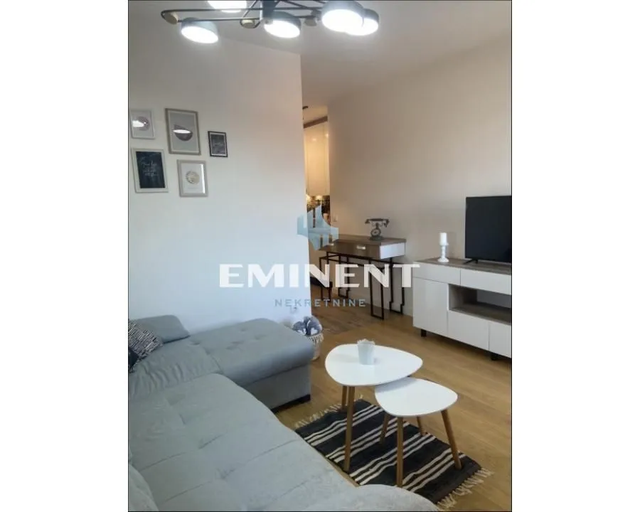 Izdavanje, stan, 35m², Lekino Brdo, Voždovac Sve Podlokacije