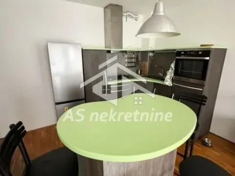 Rent, two bedroom apartment, 73m², Južni Bulevar, Vračar Sve Podlokacije - image 5