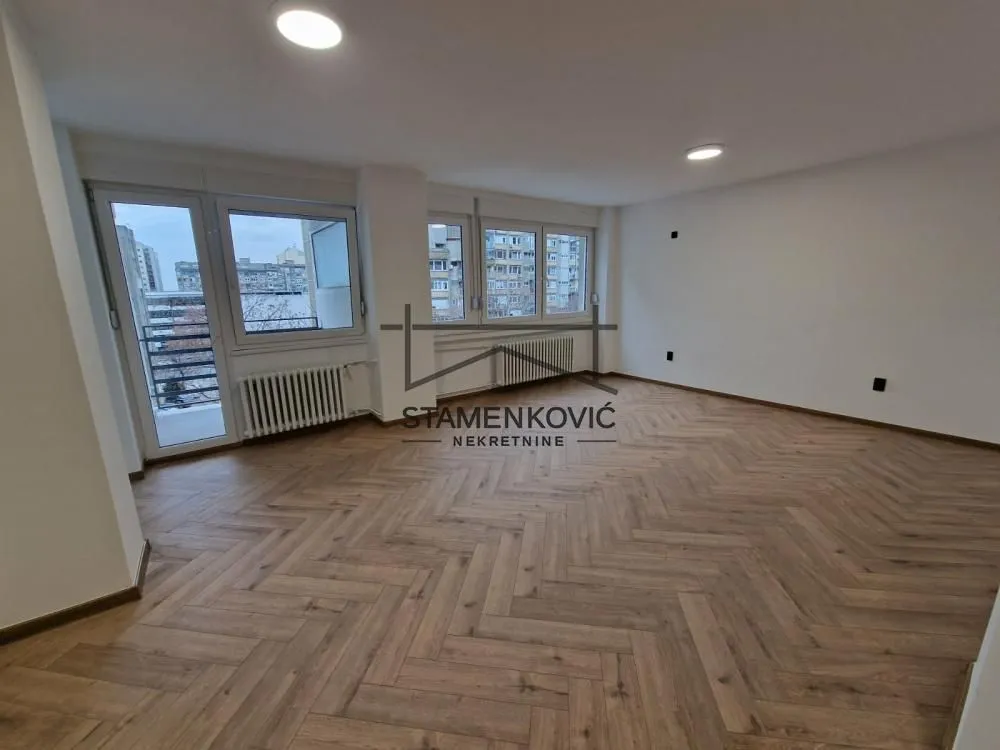 Prodaja, trosoban stan, 73m², Rotkvarija, Novi Sad Sve Podlokacije