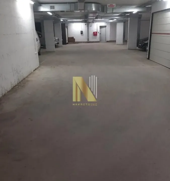 Rent, parking/garage, 19m², Podbara, Novi Sad Sve Podlokacije