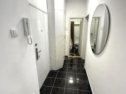 Izdavanje, dvosoban stan, 46m², Sajmište, Novi Sad - image 6