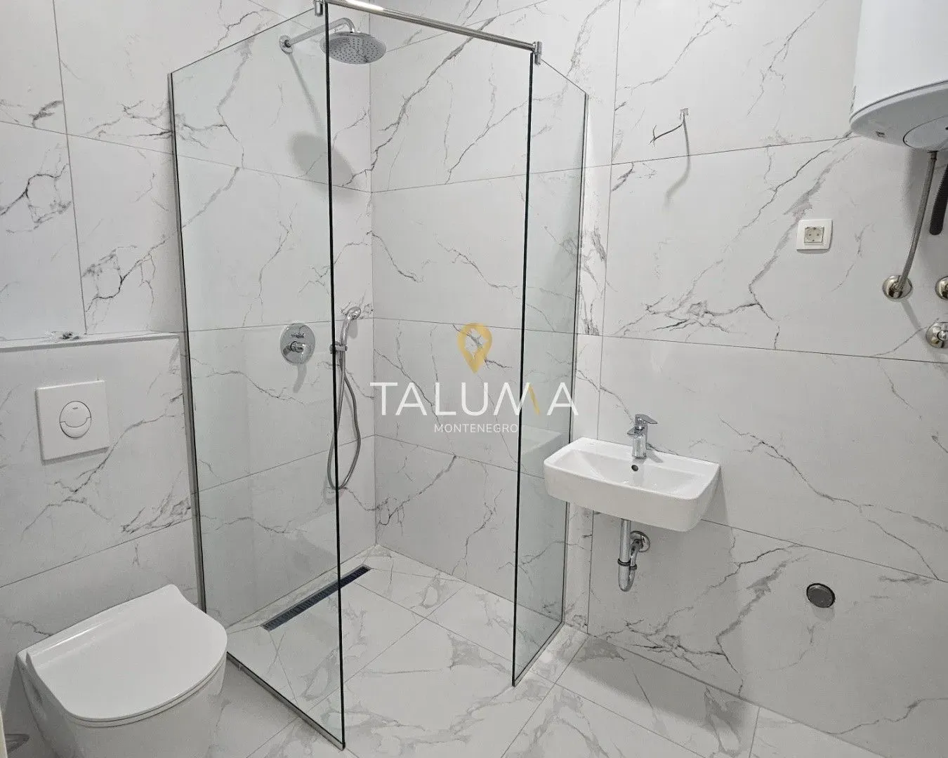 Izdavanje, stan, 269m², Stari Aerodrom, Podgorica