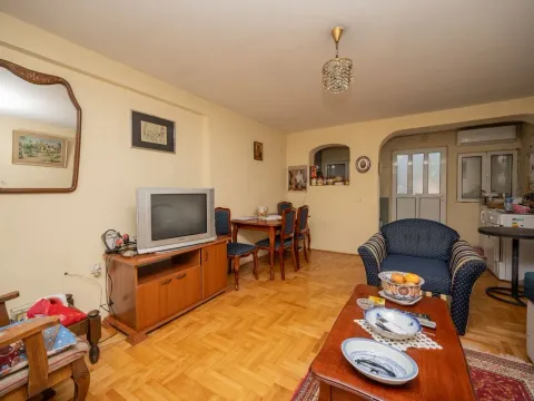 Prodaja, kuća, 183m², Gorica C, Podgorica - image 24