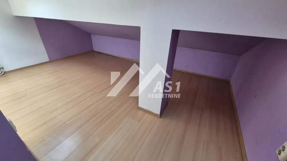 Prodaja, trosoban stan, 92m², Detelinara, Novi Sad Sve Podlokacije