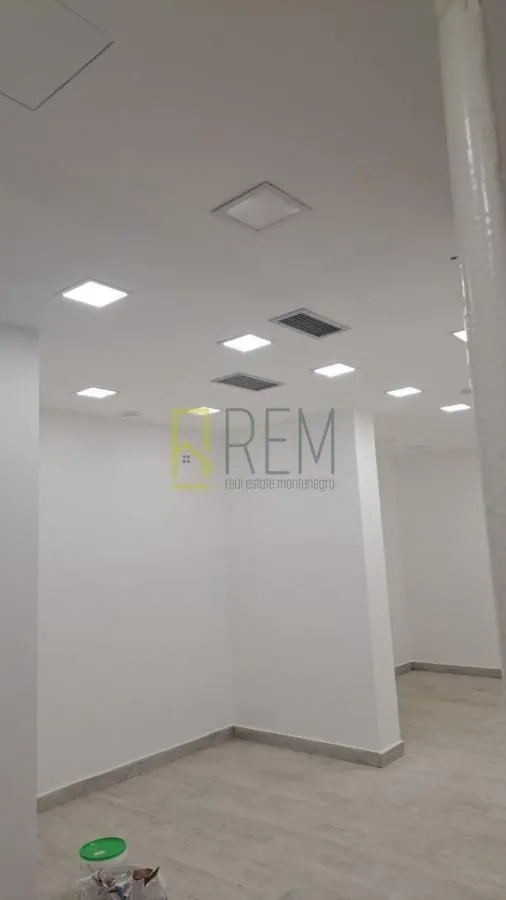 Sale, office space, 78m², Cetinje, Crna Gora