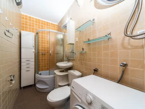 Rent, one bedroom apartment, 60m², Preko Morače, Podgorica - image 8