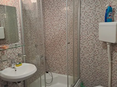 Izdavanje, jednosoban stan, 52m², Preko Morače, Podgorica - image 3