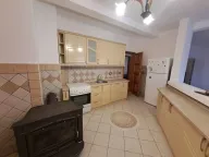 Izdavanje, četvorosoban stan, 160m², Stari Aerodrom, Podgorica - image 9