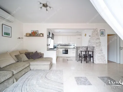 Sale, two bedroom apartment, 75m², Dobrota, Kotor - image 6
