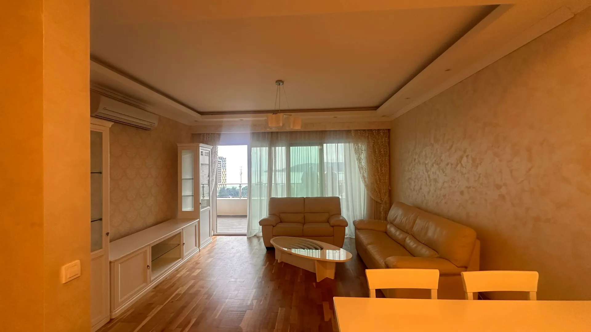 Prodaja, trosoban stan, 115m², Bečići, Budva